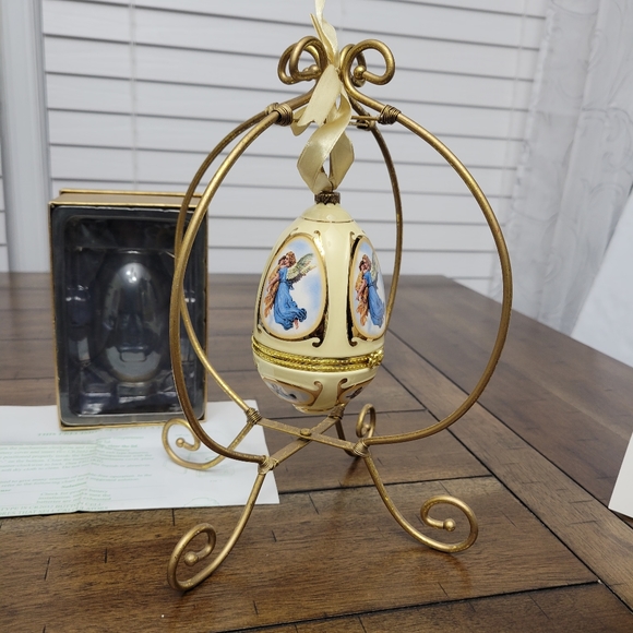 Mr Christmas Porcelain Hinged Musical Egg W Stand Tested Works Instructions, Box - Picture 4 of 12